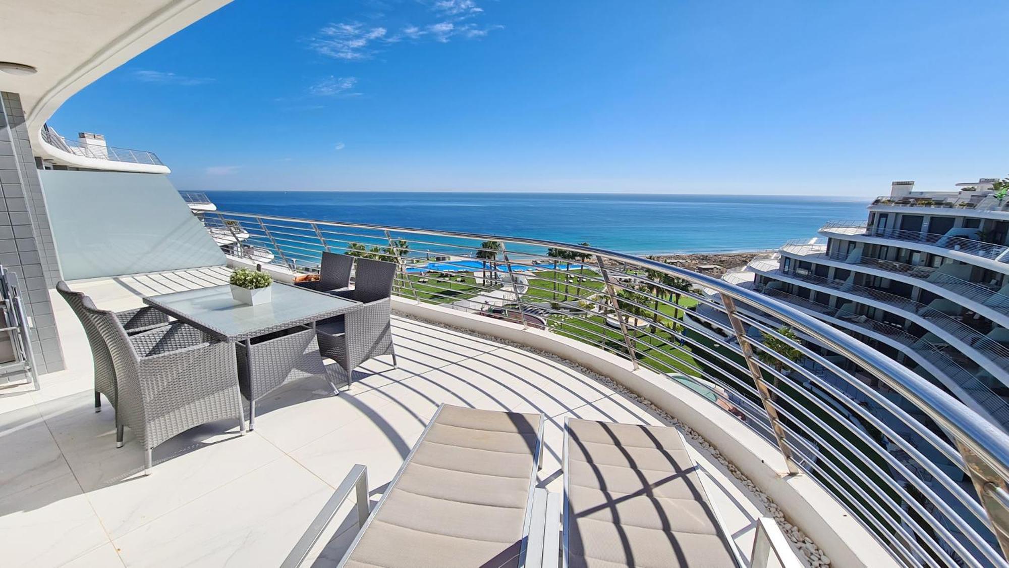 Infinity View Penthouses By Nras Arenales del Sol Room photo